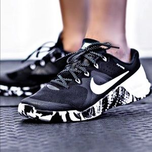 nike metcon marble